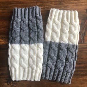 Reversible, gray/ivory, boot toppers